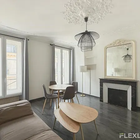 Casa vacanze Superb 2 Elegant In The Heart Of Paris' 8th District
