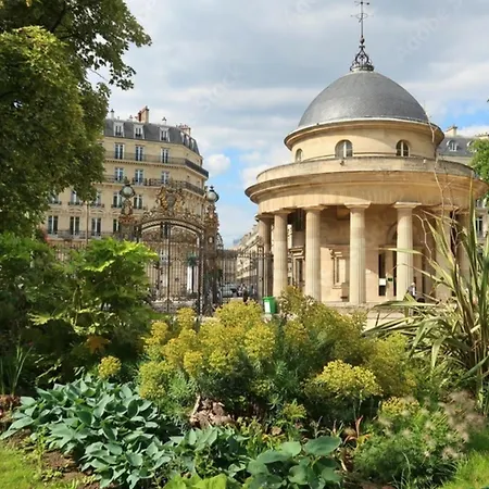 Superb 2 Elegant In The Heart Of Paris' 8th District Parigi
