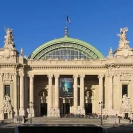Superb 2 Elegant In The Heart Of Paris' 8th District Casa vacanze