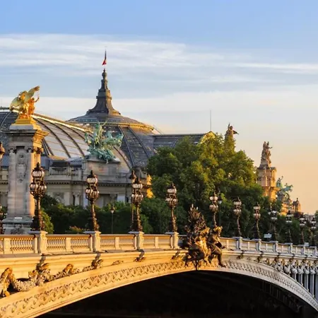 Superb 2 Elegant In The Heart Of Paris' 8th District Casa vacanze