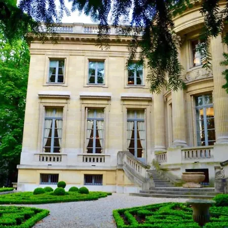 Superb 2 Elegant In The Heart Of Paris' 8th District Casa vacanze